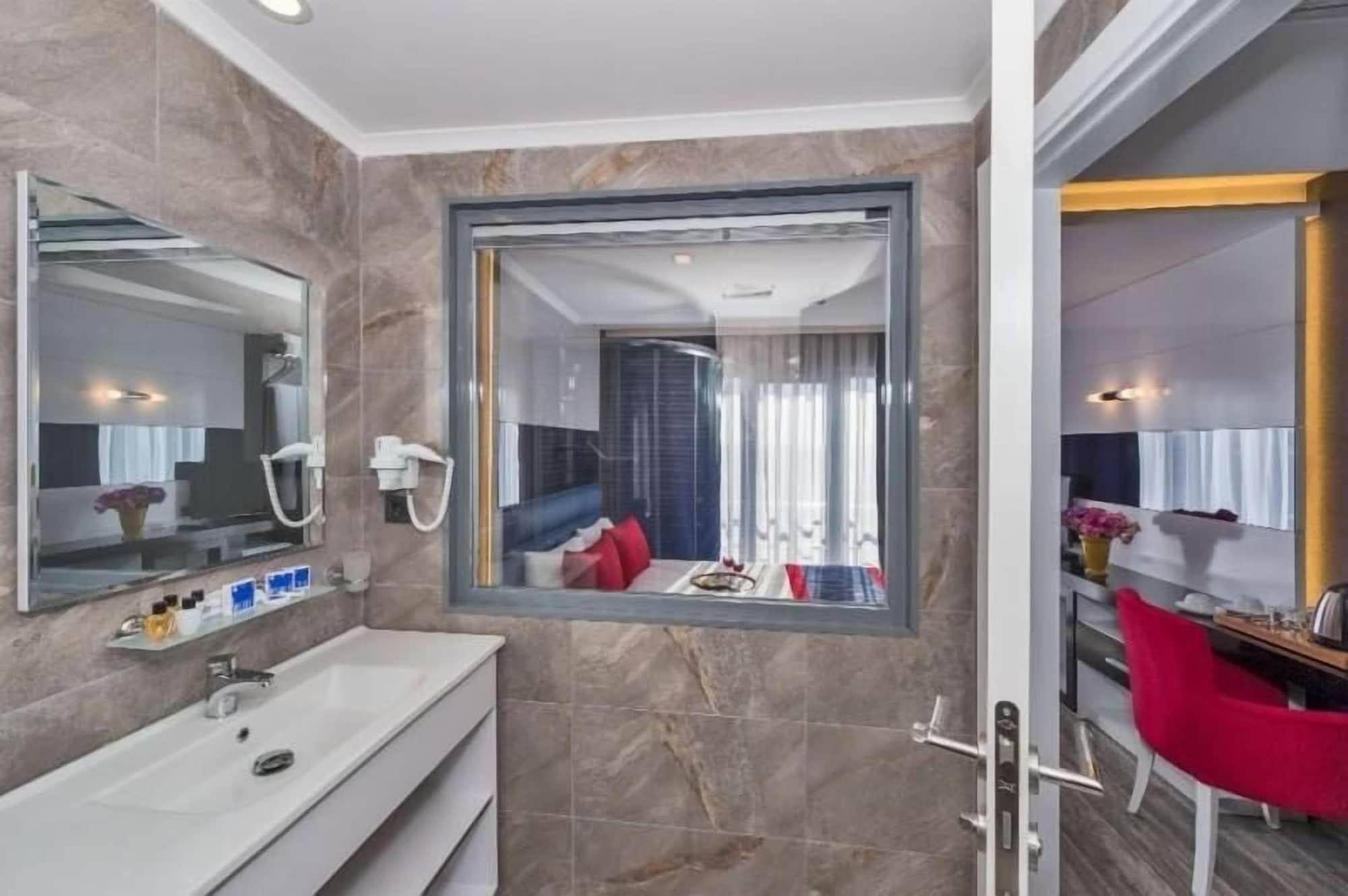 Inntel Hotel Istambul Exterior foto